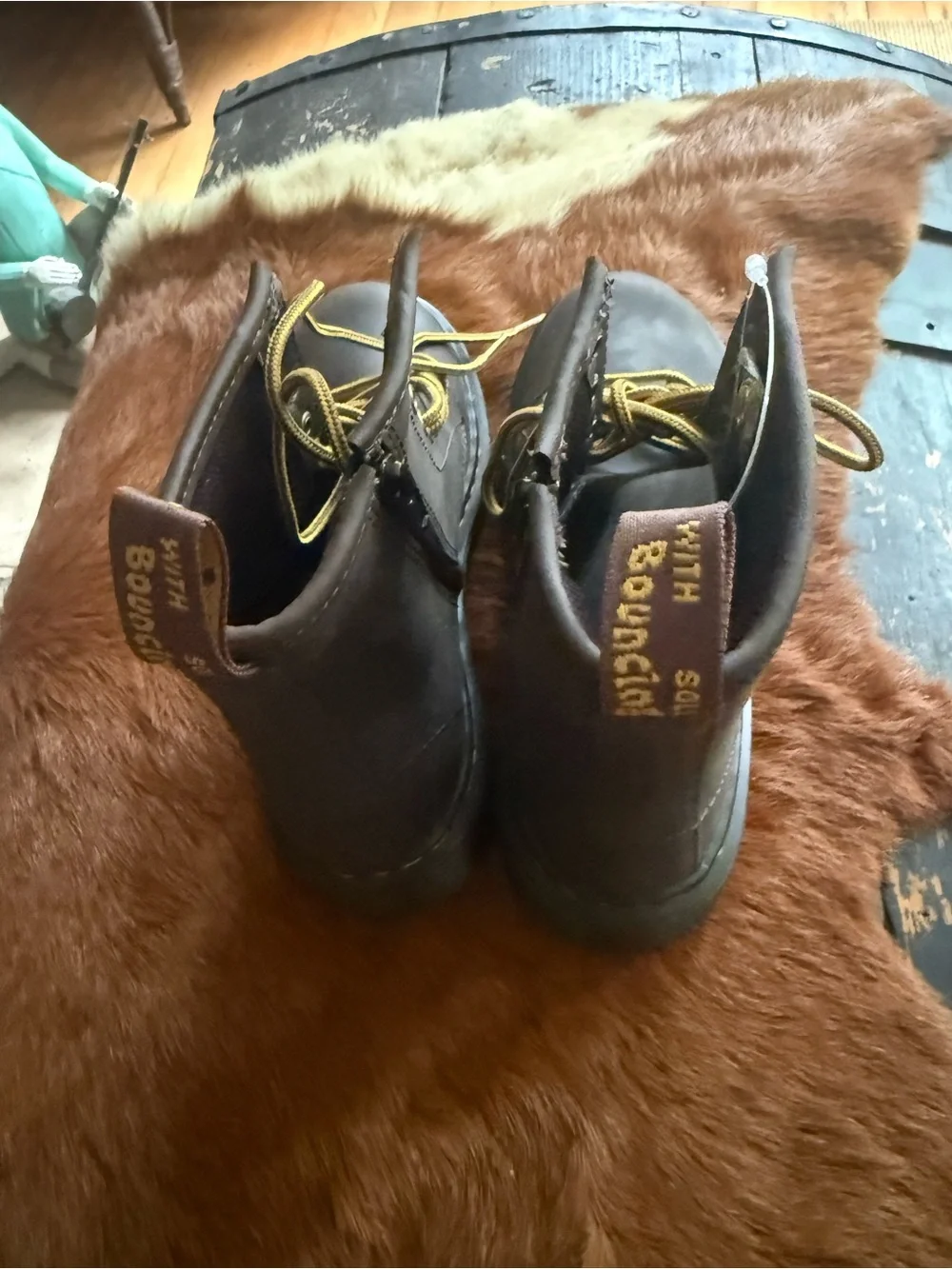 Dr. Martens Youth 1460 Wildhorse Leather Lace Up Boots Brown NWT Size 3